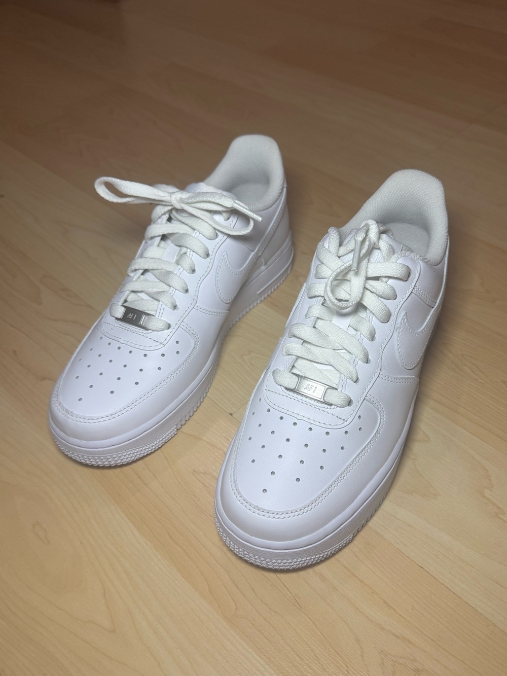 Nike AF1 White Low-Top Leather Sneakers